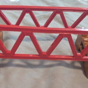 THOMAS AND FRIENDS TRACKMASTER STATION BRIDGE RED SIDE RAILS 2001,2002 TOMY